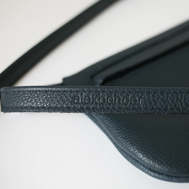 Kleine flache Gürteltasche Blau