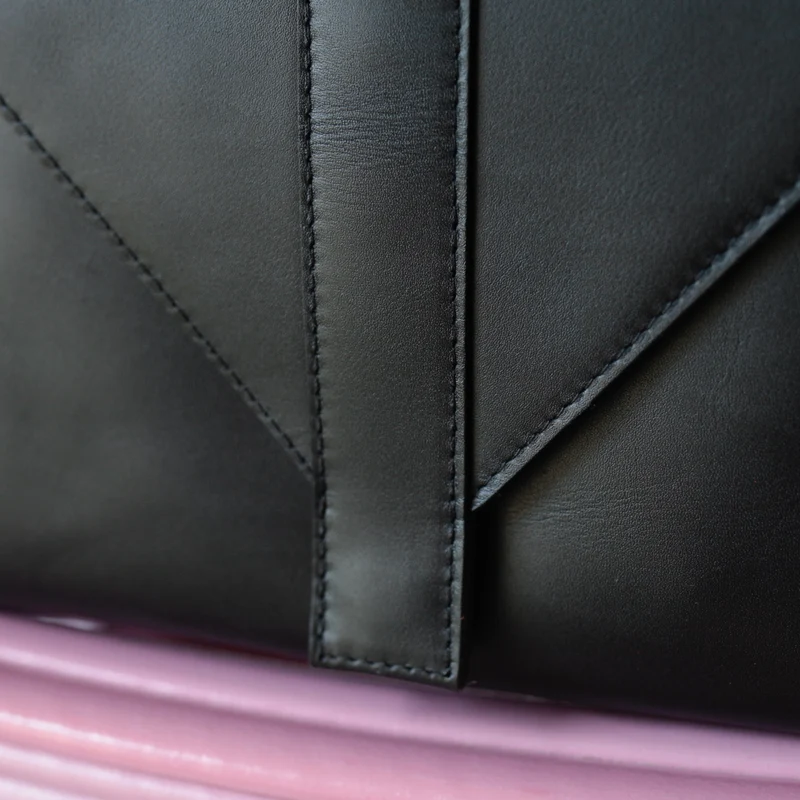 Handtasche ENVELOPE Schwarz