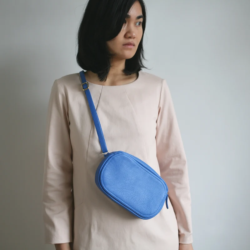Handtasche OVAL Kornblumenblau