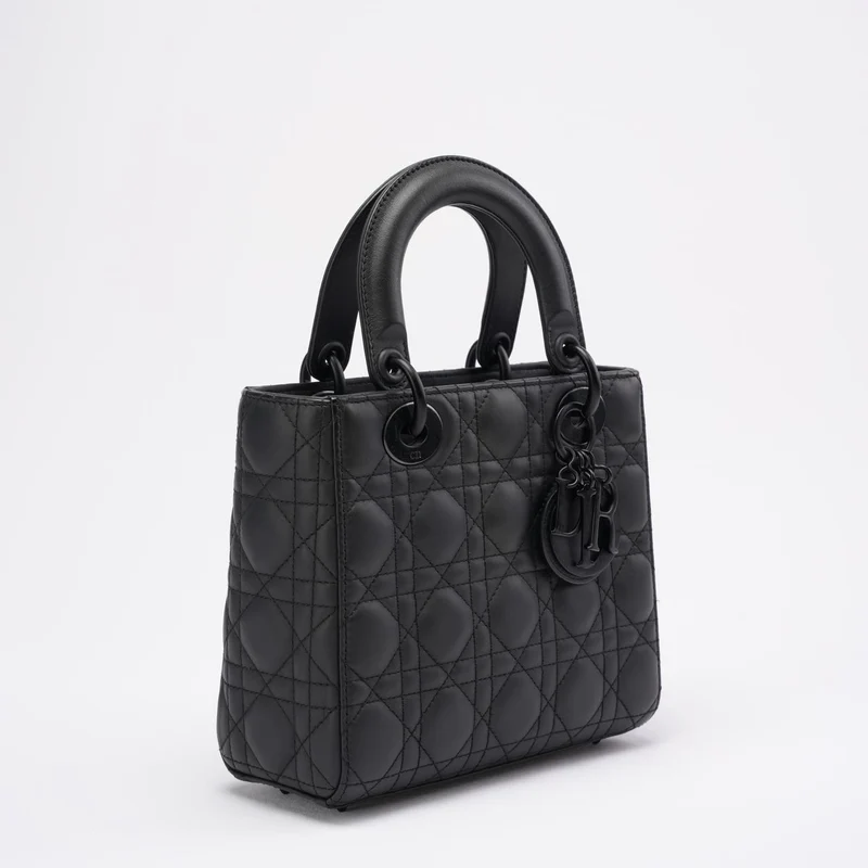 Christian Dior Mattschwarze kleine Lady Dior Tasche 2020