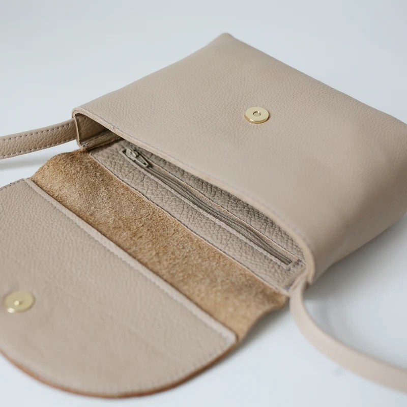 Minimalistische Schultertasche Cappuccino