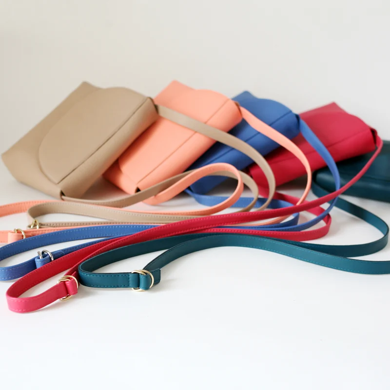 Minimalistische Schultertasche Kornblumenblau