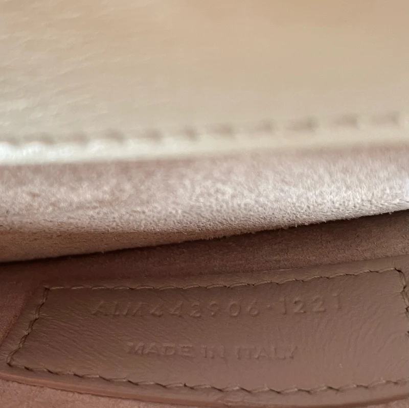 Saint Laurent Weißes Kalbsleder Medium Monogram Sunset 2021
