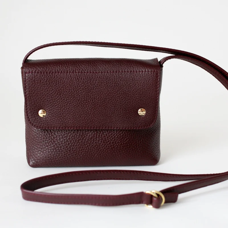 Minimalistische Schultertasche Bordeaux