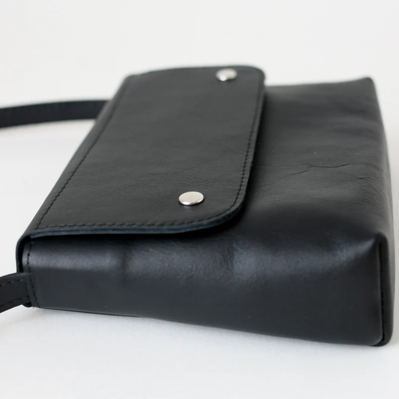 Minimalistische Schultertasche Schwarz