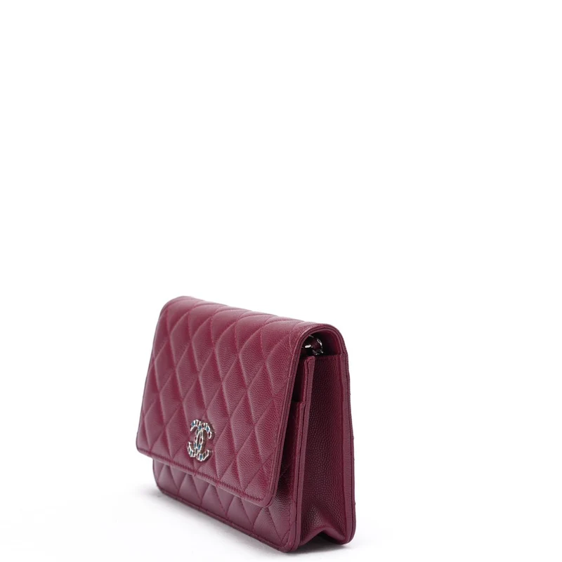 Chanel Burgunder Geldbörse mit Kette (WOC) Multicolor CC