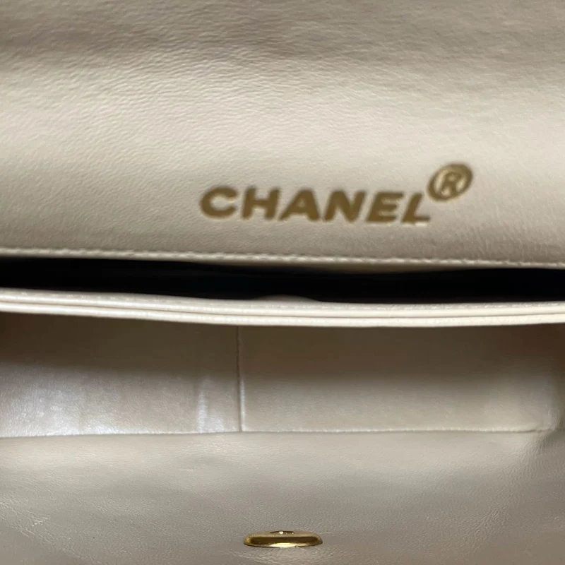 Chanel Beige Vintage Zeitlose Trendy Flap Bag 2011-2012