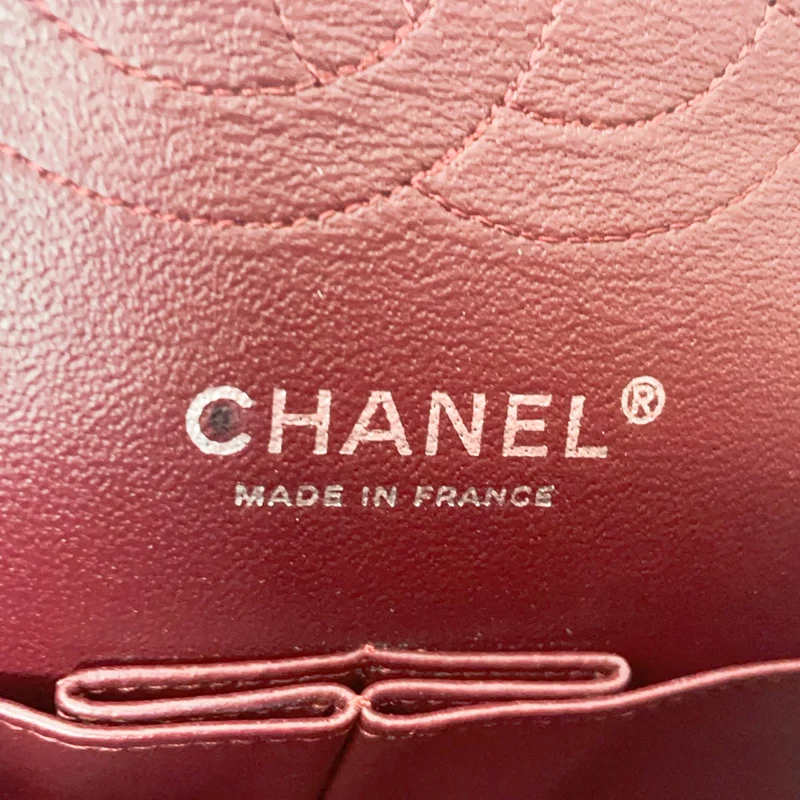 Chanel Burgunderrote klassische Doppel-Flap-Tasche aus Lammleder 2008-2009