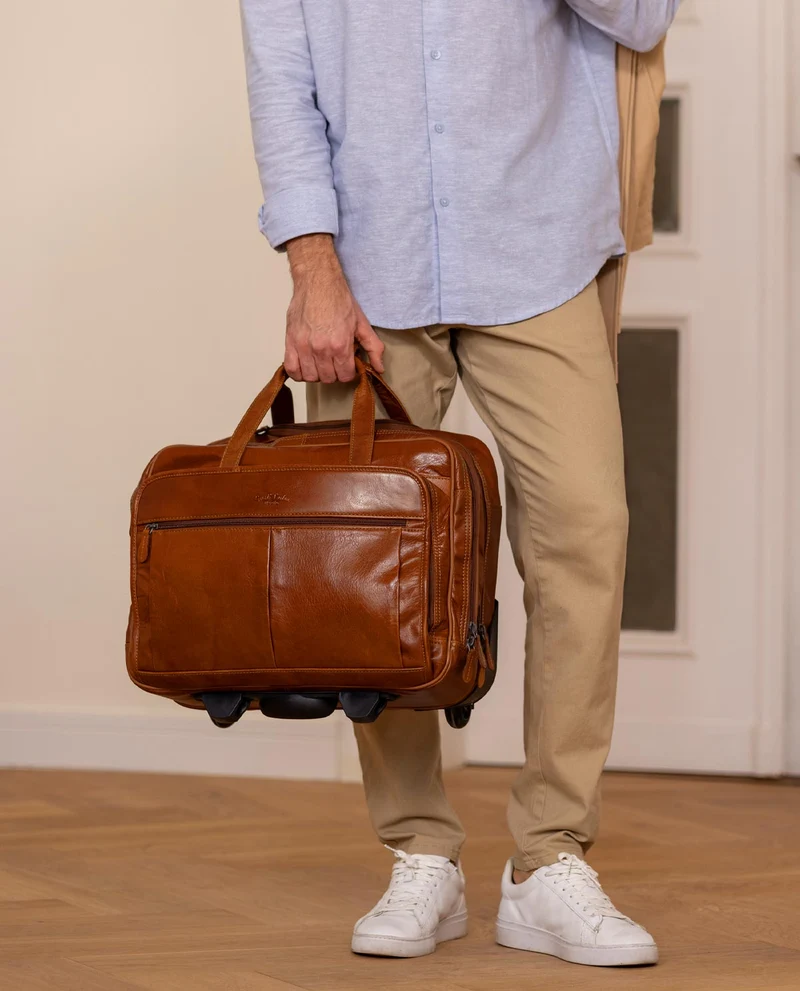 Outlet Trolley