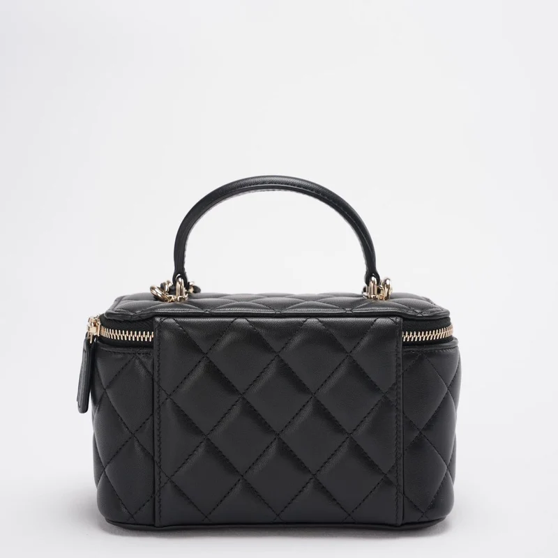 Chanel Vanity Case Bag Schwarze gesteppte Lammledertasche mit goldenen Beschlägen 2021