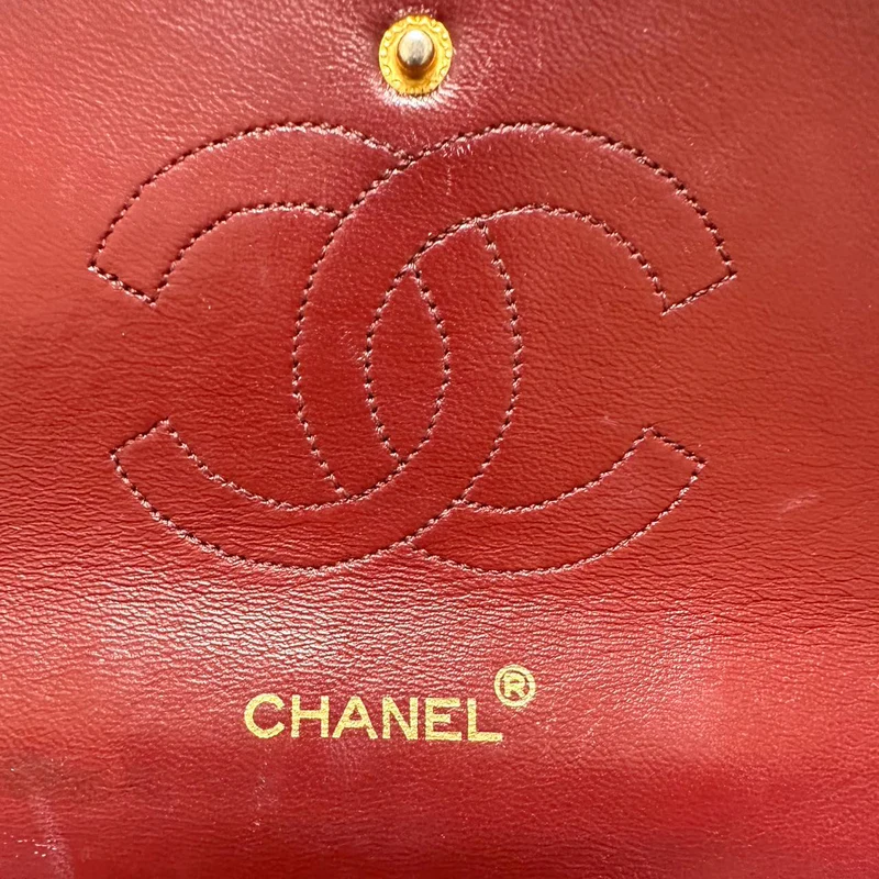 Chanel Vintage Schwarze zeitlose klassische Klappentasche 1990er Jahre