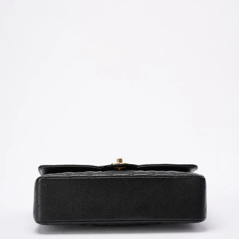 Chanel Schwarze klassische Doppel-Flap-Tasche Caviar