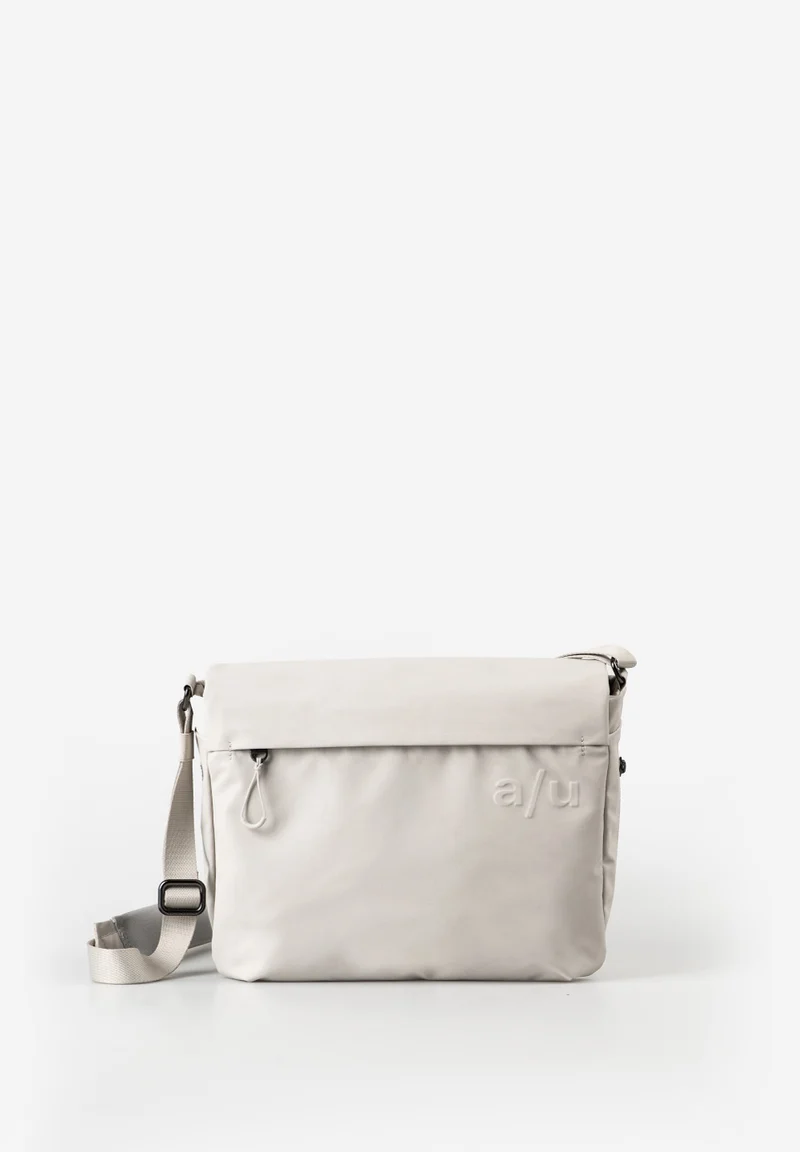 Aunts & Uncles Aoki RE LITE Überschlagtasche