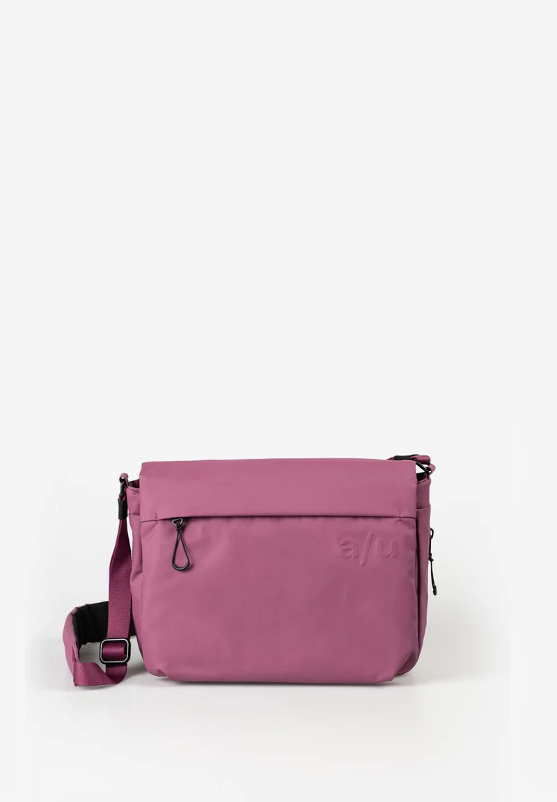 Aunts & Uncles Aoki RE LITE Überschlagtasche