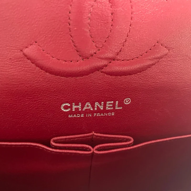 Chanel Burgunderrote klassische Flap Bag Caviar 2012