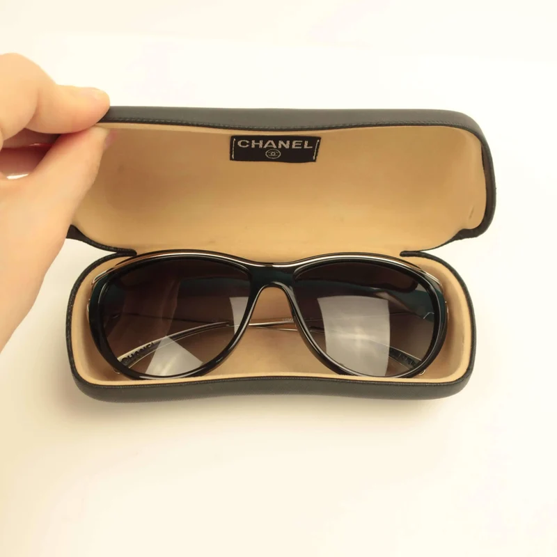 Chanel Cat Eye Bow Sunglasses Black
