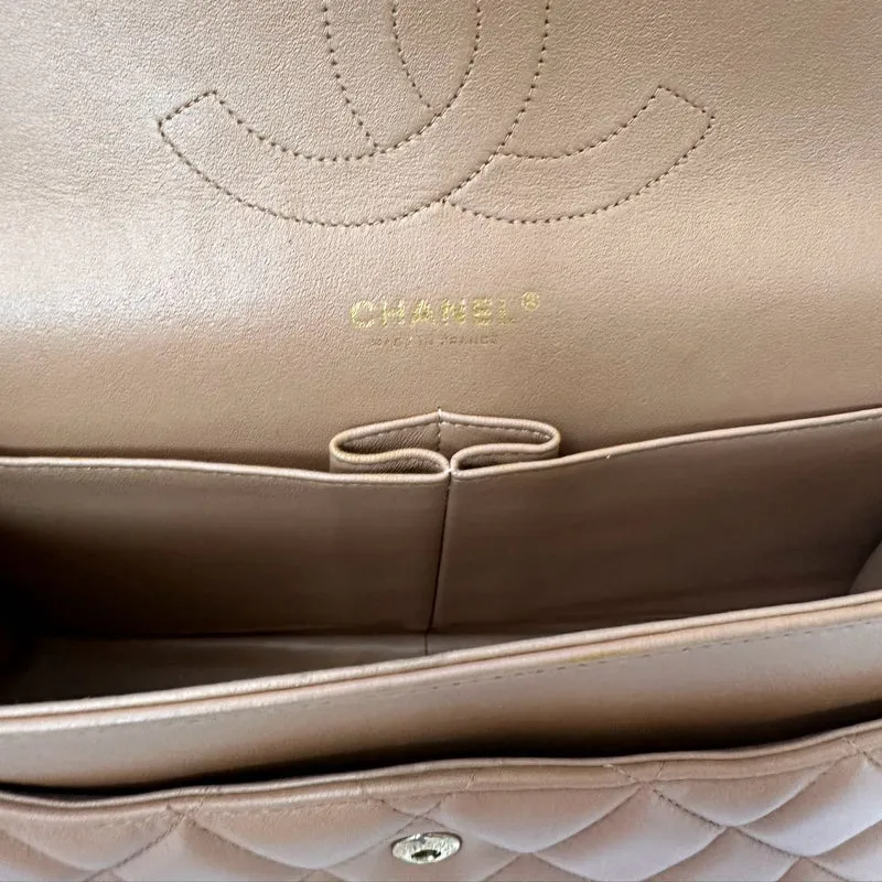 Chanel Classic Flap Bag Jumbo Kamel Lammleder