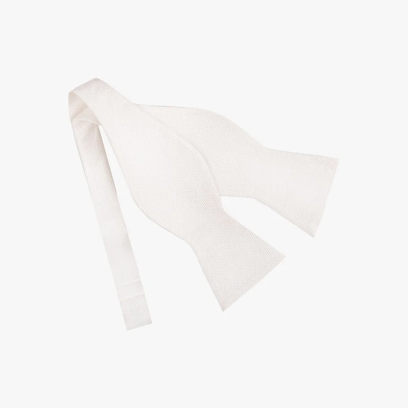 Fliege aus Seide in uni offwhite