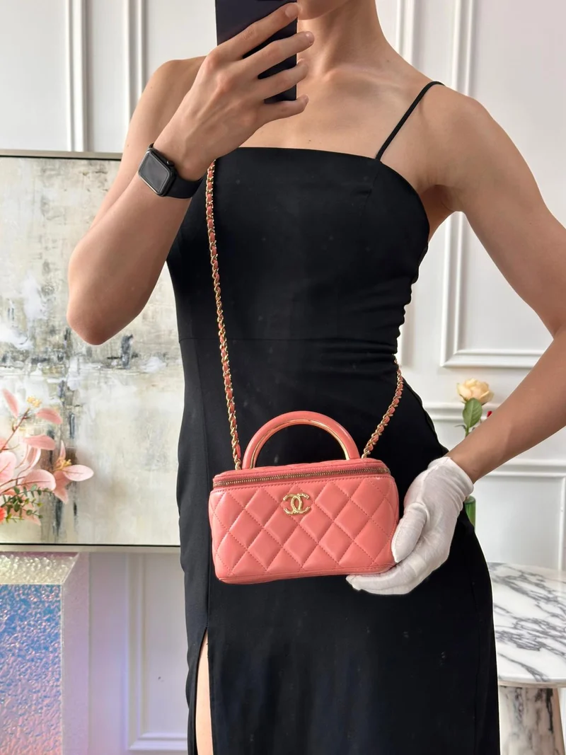 Chanel Vanity Rechteckige Henkeltasche Pink