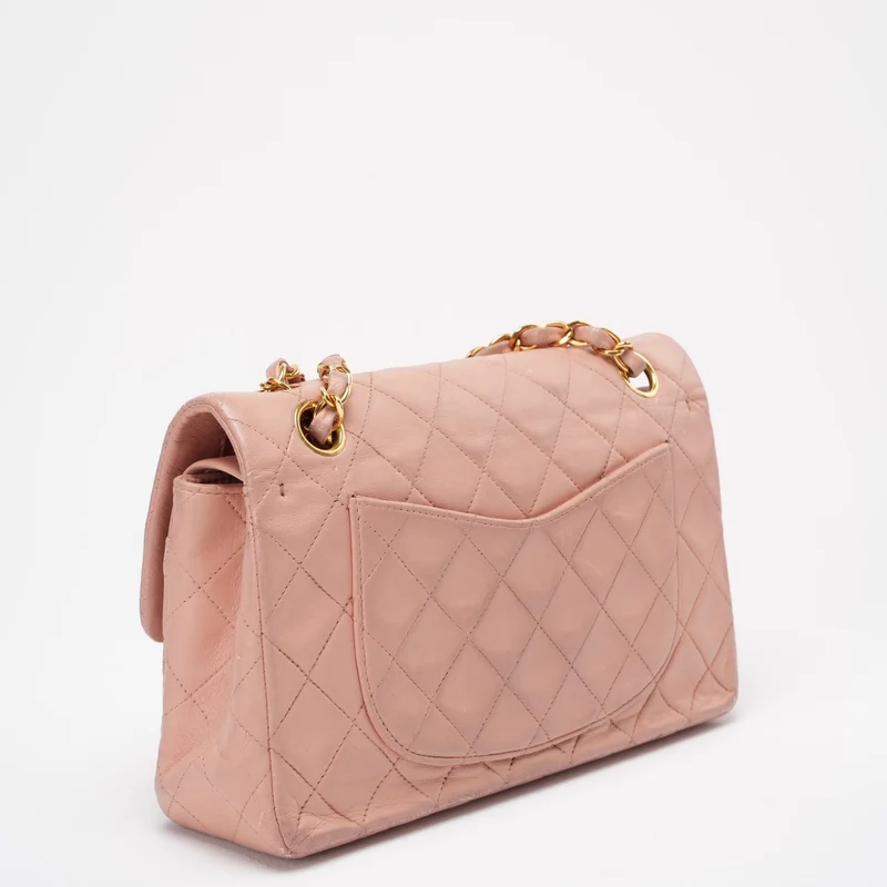 Chanel Vintage – Kleine klassische Flap-Tasche aus rosa Lammleder