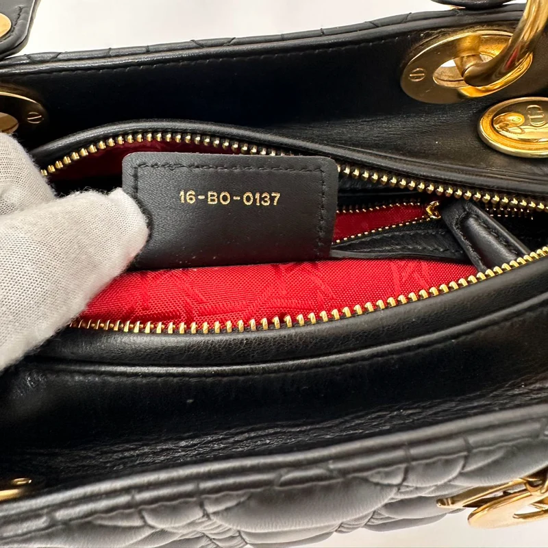 Christian Dior Lady Dior Mittlere Tasche Schwarzes Lammleder