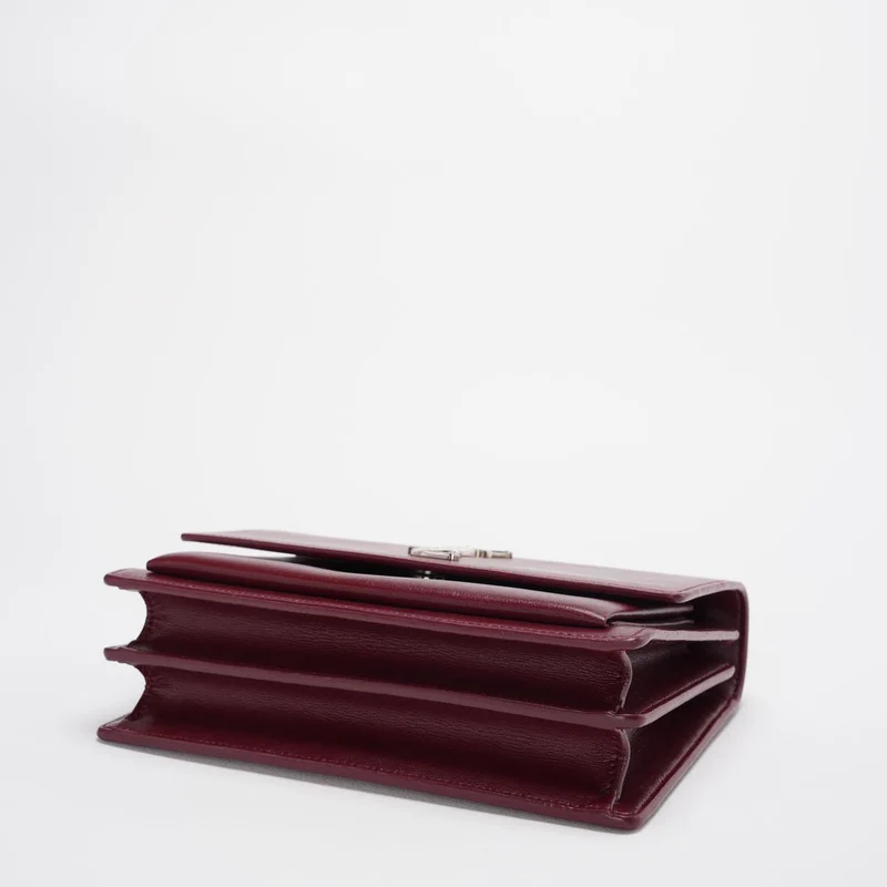 Saint Laurent Sunset Bag Burgundy Box Leder mit silberner Hardware Medium