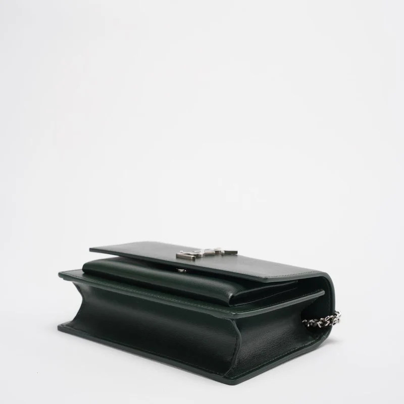 Saint Laurent Sunset Geldbörse mit Kette, Mini, Olivgrün mit silberfarbener Hardware