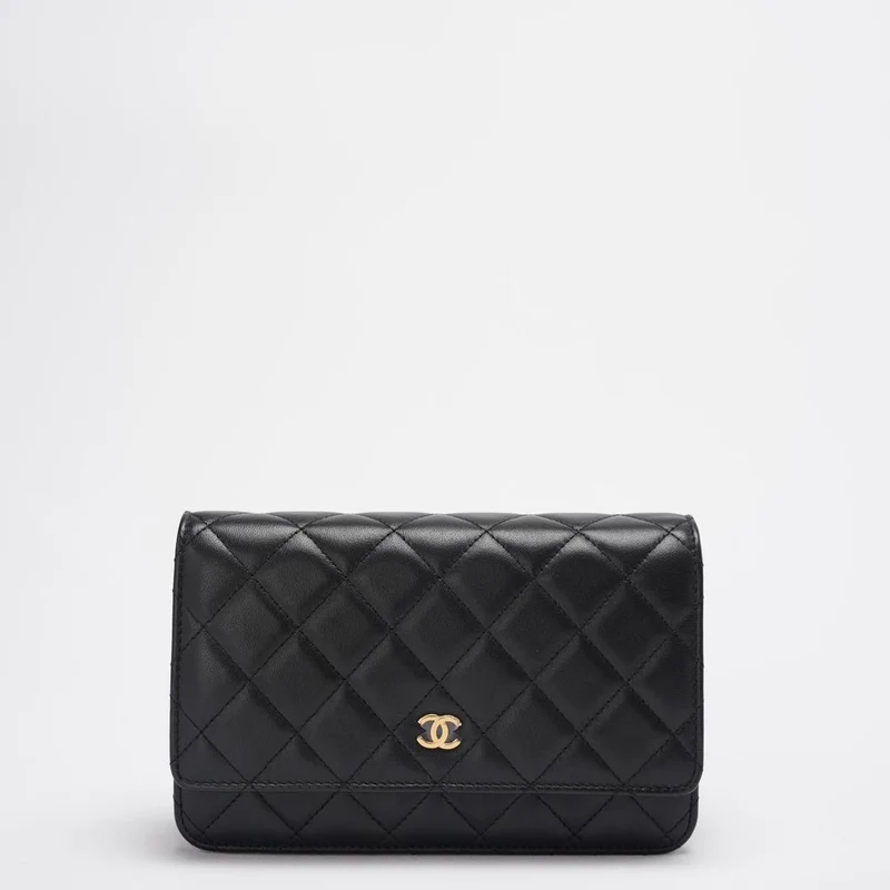 Chanel Wallet On Chain (WOC) Schwarze Tasche aus Lammleder mit goldenen Beschlägen 2018