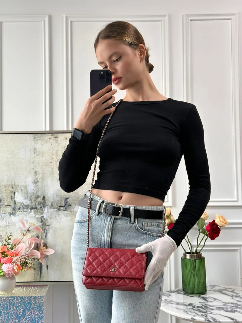 Chanel Geldbörse an der Kette (woc) Tasche Rotes Kaviarleder