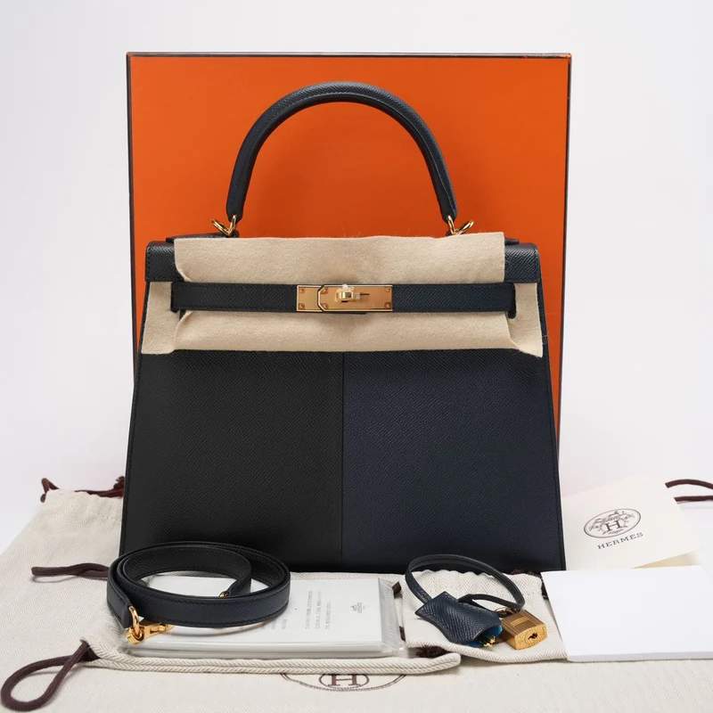 Hermes Kelly 28 Sellier Casaque Tricolor Schwarz Blau Indigo Frida Epsom Gold Hardware