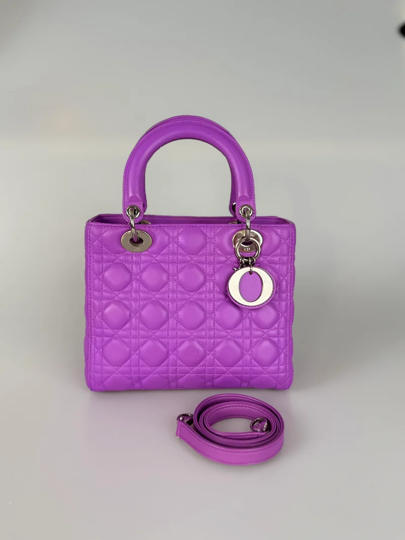 Dior Lady Dior Bag Medium Lila Lammleder mit silberner Hardware