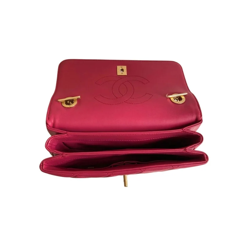 Chanel Kleine trendige CC-Tasche in Pink mit goldener Hardware