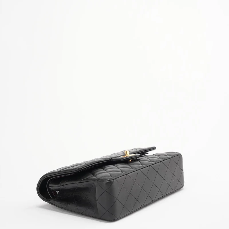 Chanel Classic Double Flap Bag Schwarz Medium