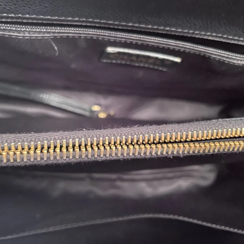 Chanel Black Grand Shopping Tote GST Bag aus Kaviarleder mit goldenen Beschlägen