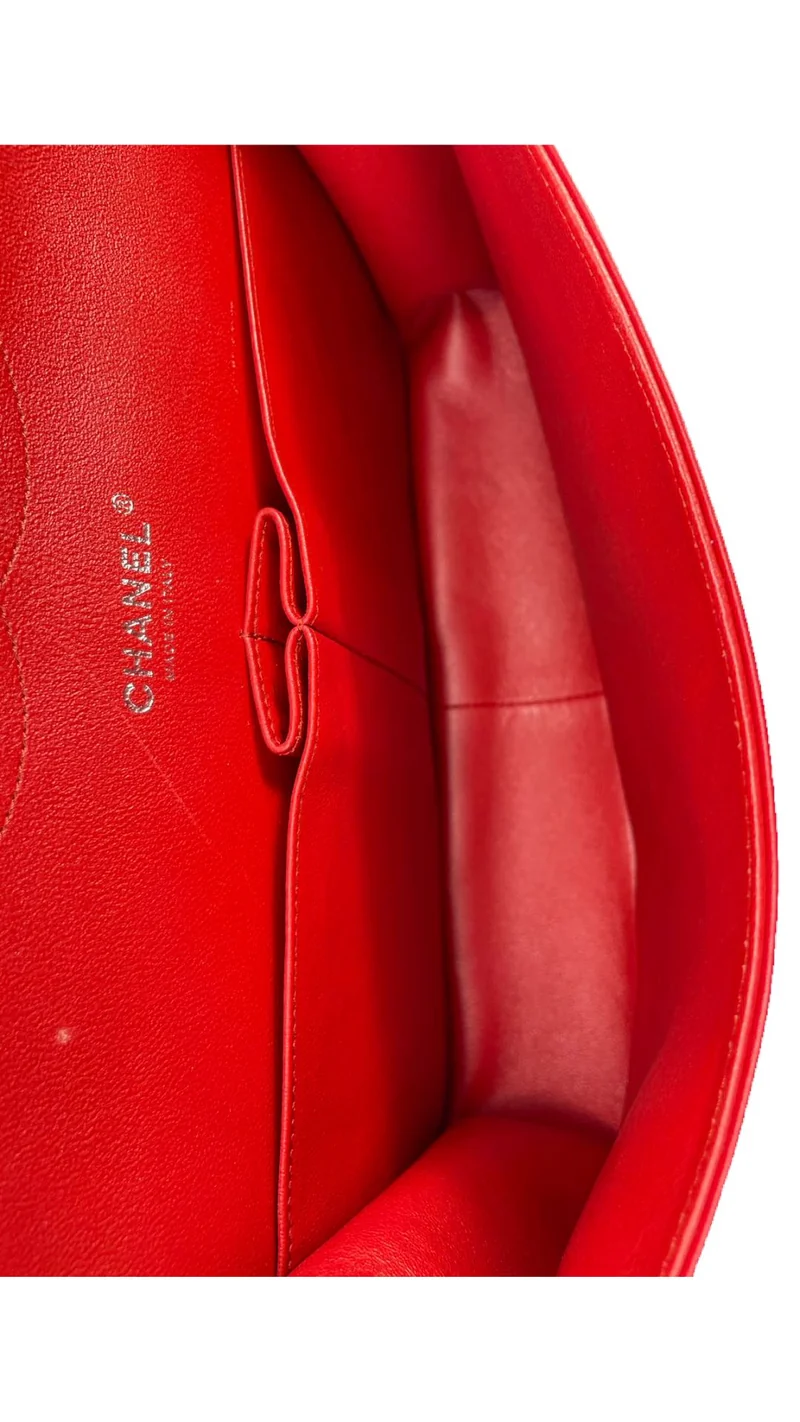 Chanel Red Timeless Classic Jumbo-Tasche aus Lammleder mit silberner Hardware