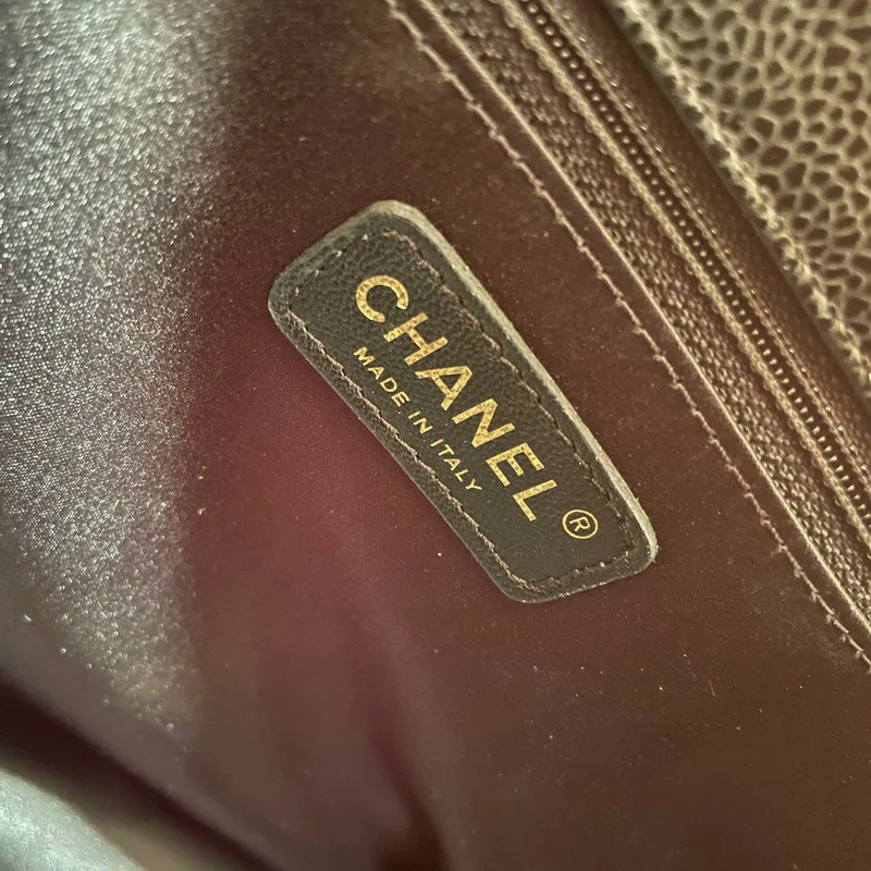 Chanel Grand Shopping Tote Schwarze GST-Tasche aus Kaviarleder mit goldenen Beschlägen