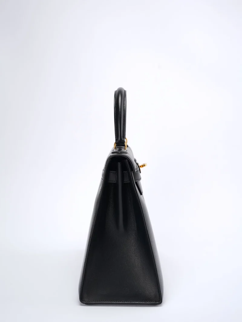 Hermes Vintage Kelly 28 Sellier Tasche aus schwarzem Kalbsleder mit goldener Hardware