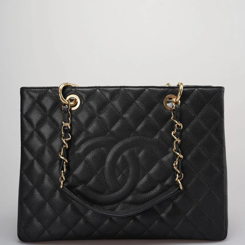 Chanel GST Schwarze Tasche aus Cavier-Leder mit goldenen Beschlägen von 2014, Teil 1