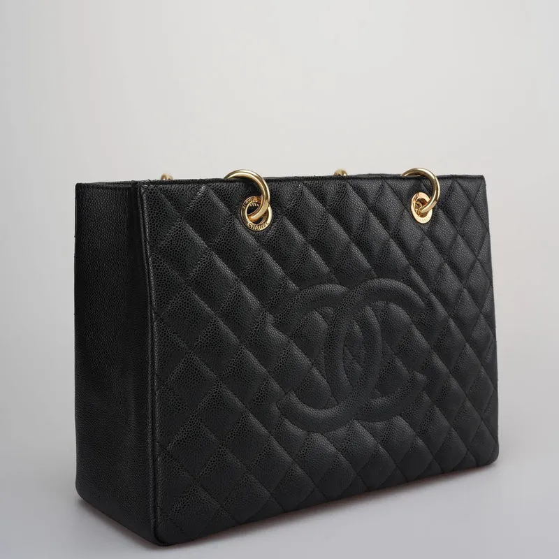 Chanel GST Schwarze Tasche aus Cavier-Leder mit goldenen Beschlägen von 2014, Teil 1