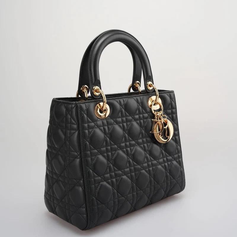 Dior Schwarze Lady Dior Tasche aus mittelgroßem Cannage-Lammleder mit goldenen Beschlägen ab 2016