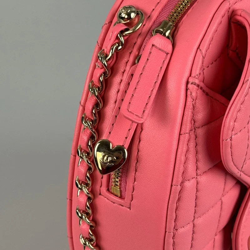 Chanel Pink Heart Bag aus Lammleder mit goldenen Beschlägen, groß