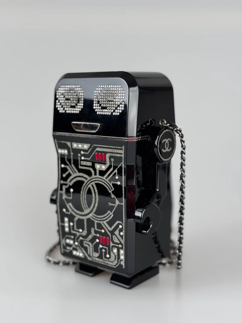 Chanel Plexiglas Kristall Roboter Minaudiere Clutch Schwarz