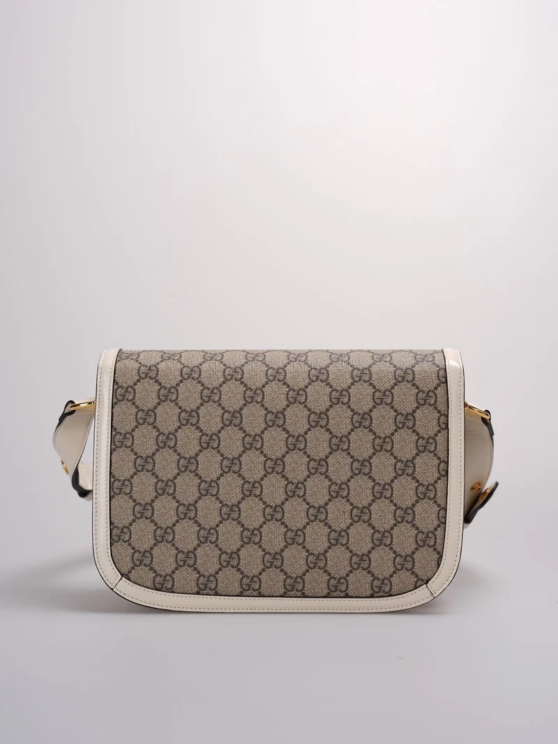 Gucci Supreme Monogram – Umhängetasche Horsebit 1955 aus Kalbsleder in Beige