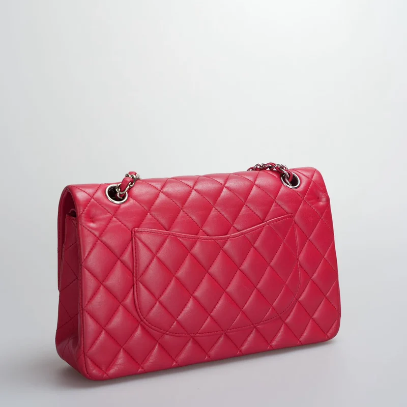Chanel Rote mittelgroße zeitlose Flap Bag mit silberner Hardware