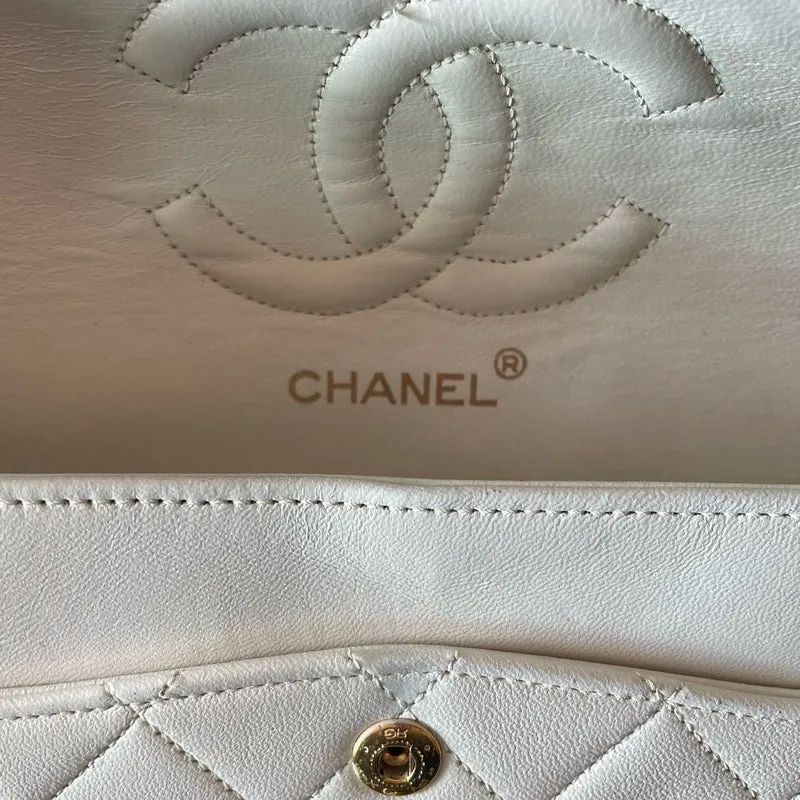 Chanel Vintage Weiße klassische Doppel-Flap-Tasche mit 24 Karat Goldbeschlägen