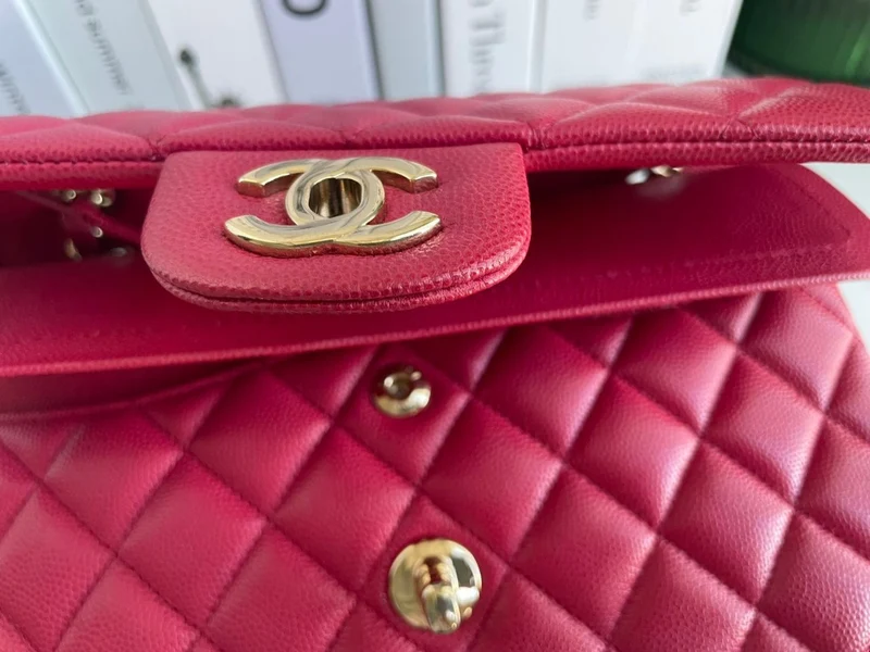 Chanel Red Timeless Flap Bag Kaviarleder Klein