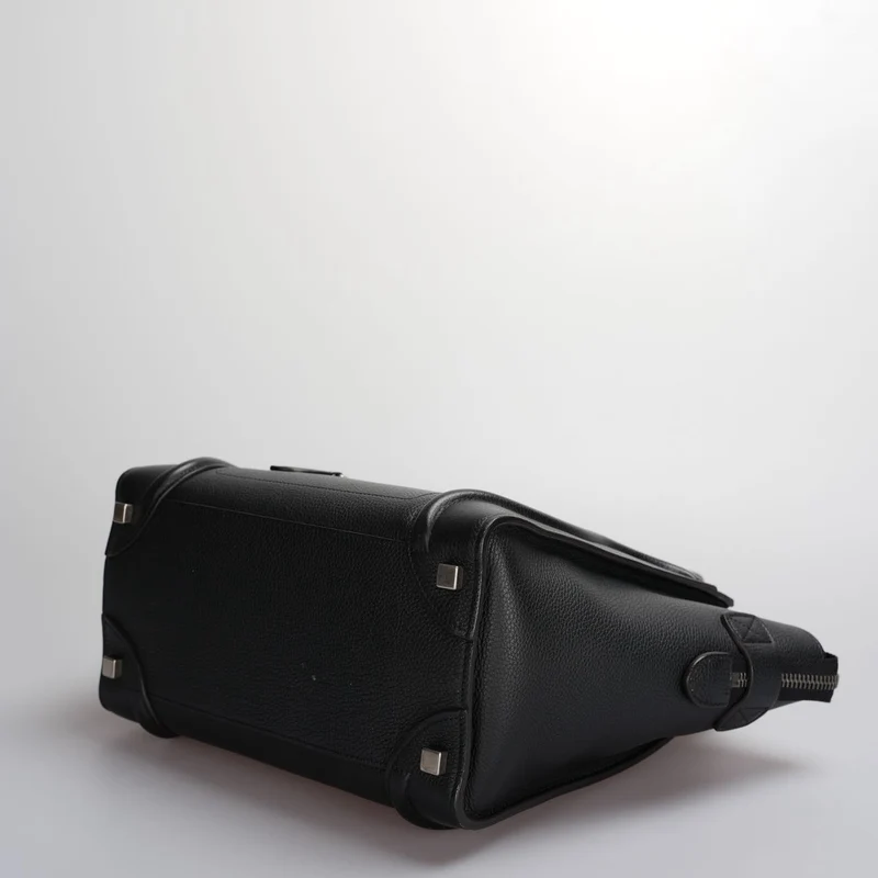 CELINE Micro Luggage Lederhandtasche in Schwarz