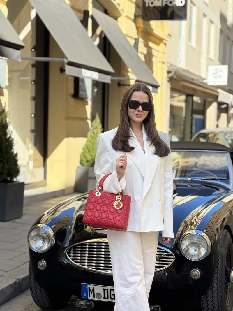 Christian Dior Lady Dior Bag – Mittlere Handtasche aus rotem Cannage-Lammleder