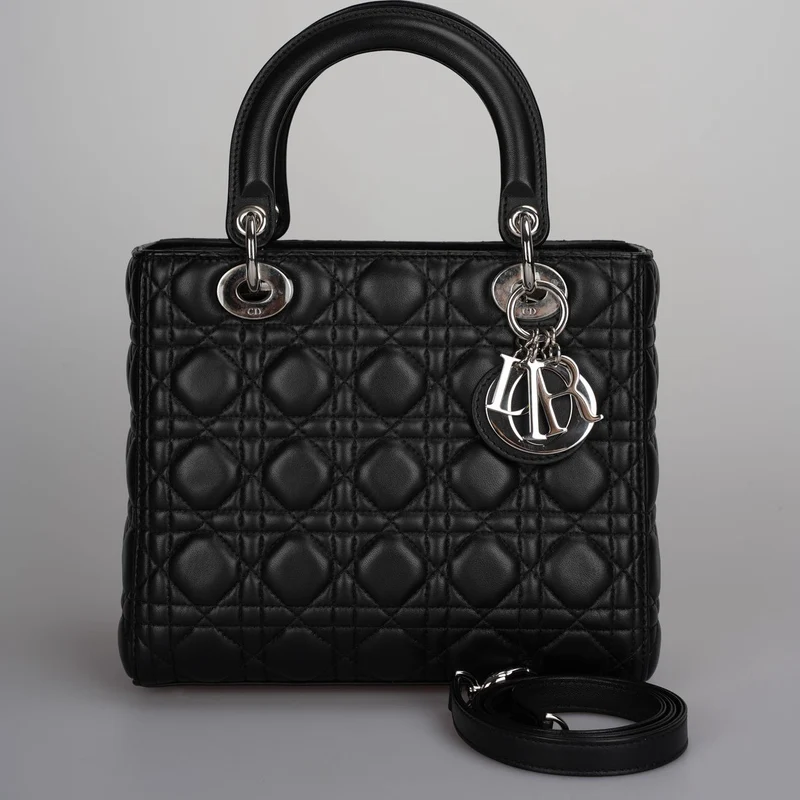 Christian Dior Schwarze mittelgroße Lady Dior Tasche aus Cannage-Lammleder mit silberner Hardware