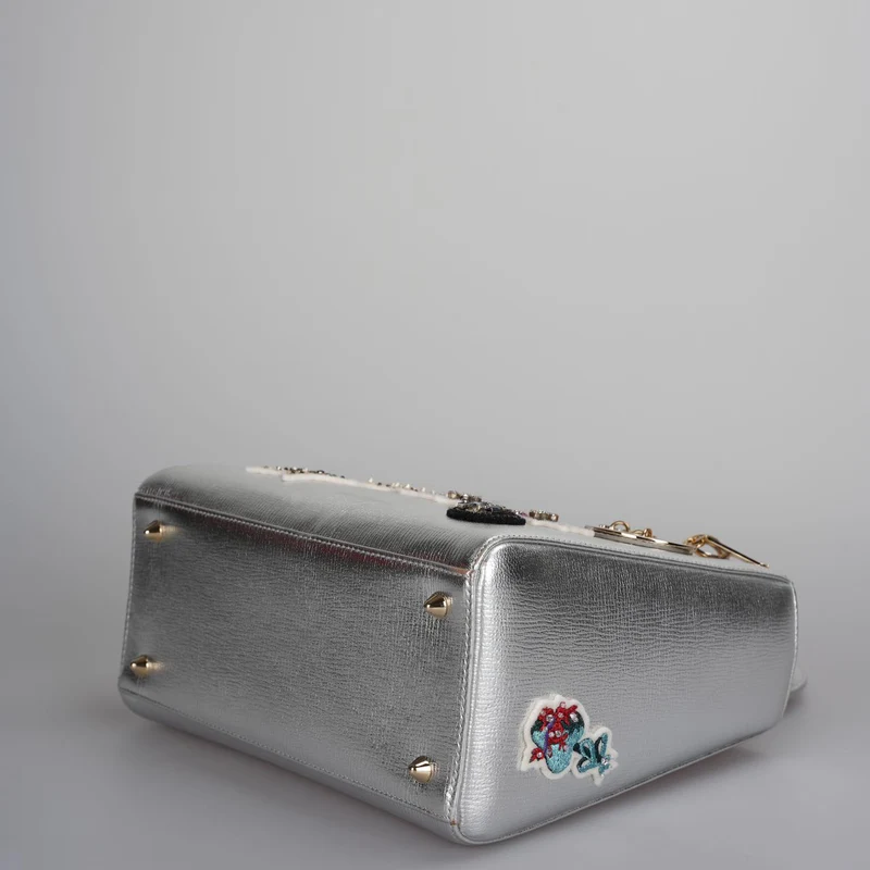 Christian Dior Lady Dior Schultertasche aus Leder in Silber, limitierte Auflage
